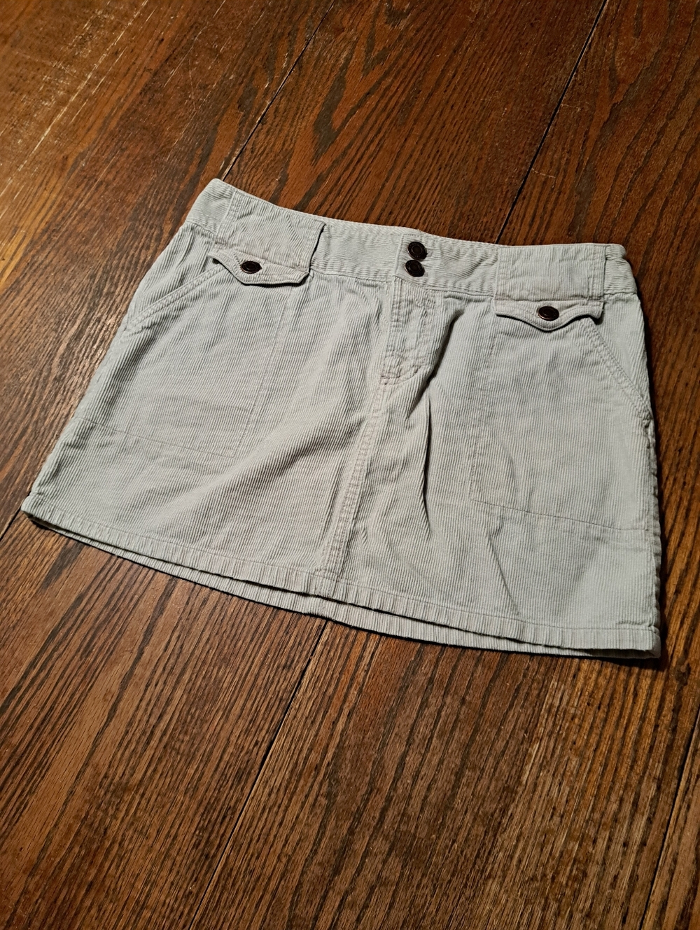 Size 4 American Eagle Grey Corduroy Double Button Mini Skirt W Pockets
